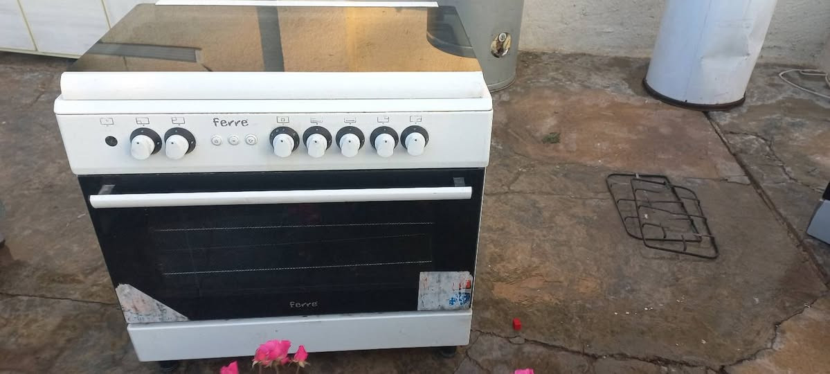 مواد منزليه للبيع حاجات نضيفه كلش المكان ناحية المعتصم  للإستفسار الاتصال عل الرقم التالي ***********
