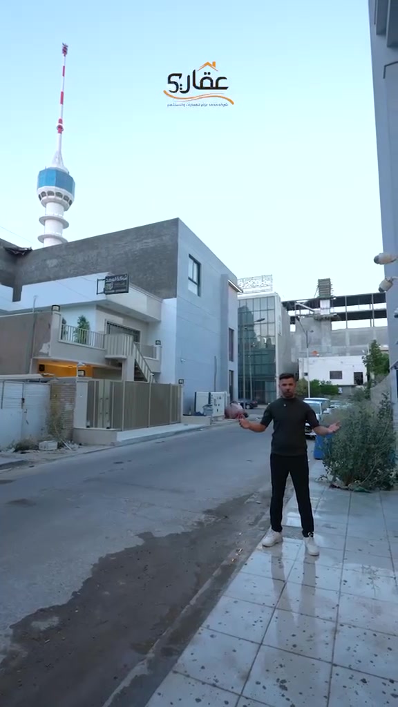 🏡 للإيجار | بيت جديد في حي المئمون
📍 الموقع: حي المئمون – قريب جدًا من ساحة النسور.

✨ المواصفات:
📐 المساحة: 65 م²
🛏️ 4 غرف نوم
🛋️ صالة مع مطبخ
🚿 3 حمامات
🏗️ بناء حديث (2024)

✅ مناسب للسكن أو للاستخدام التجاري (مكتب، عيادة، شركة، وغيرها).

🌟 مميزات العقار:
• موقع حيوي وقريب من ساحة النسور.
• منطقة هادئة ومخدومة.
• بناء جديد وتشطيبات حديثة.

📞 للحجز والاستفسار:
محمد عزام
***********
