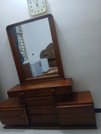 غرفة نوم • للبيع • مستعجل