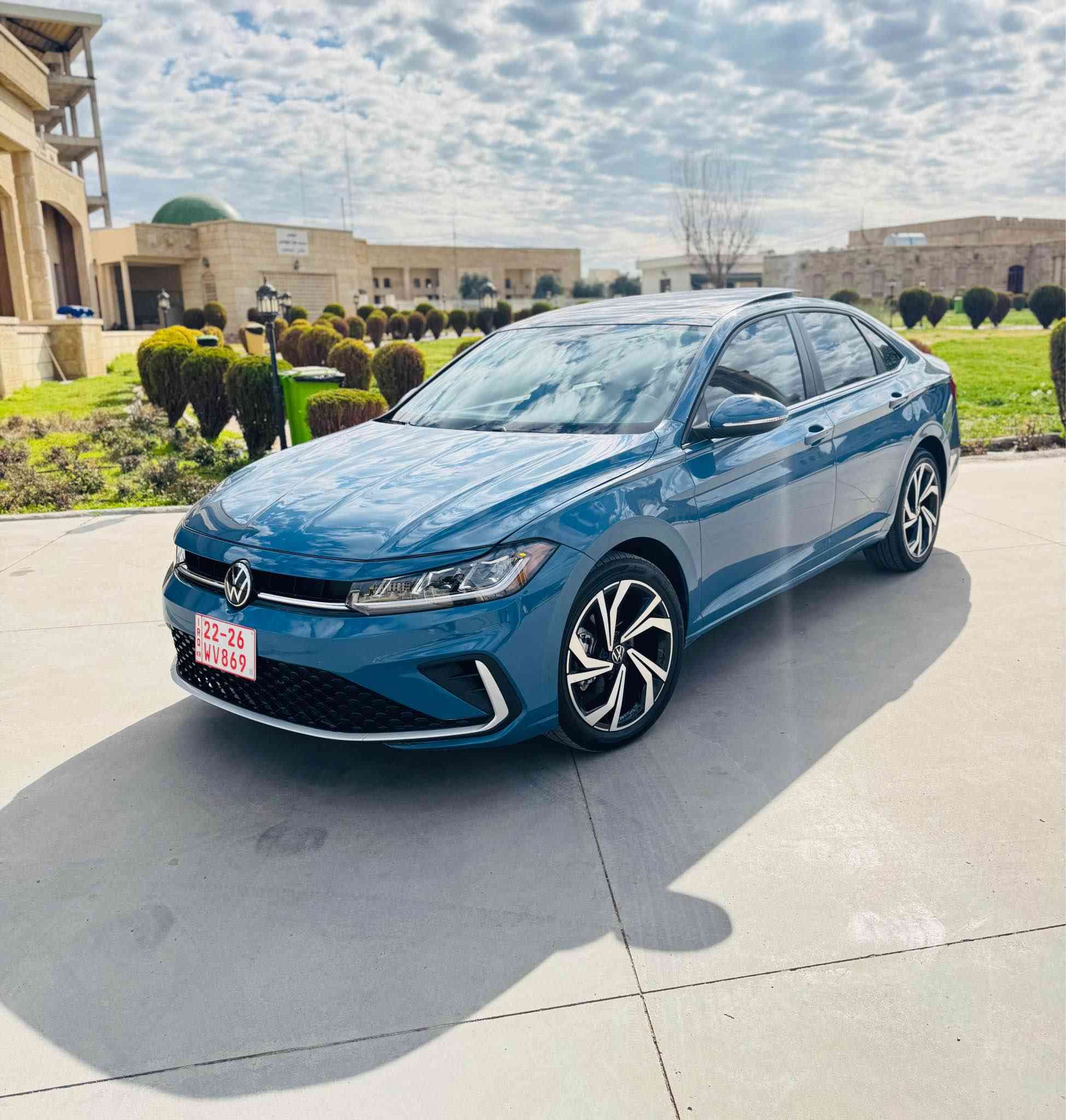 Volkswagen Jetta SEL PREMIUM 2025
فول فول مواصفات 
پێشو پشت کەپس 
کوشن خەزن 
کوشن سارد گەرم 
گێچ دیجیتال 
ناو ٧ رەنگ 
پانۆراما
زۆر مواصفاتی ترر….
صبوغ ( یەک بست چاملغ وە بستیک بۆنیت سەر لایت بی ژورەوە ) 
5,000km رۆشتوە 
ضرر( شبر بونت شبر جامع بدو بواخل )
(WhatsApp (0750 126 6191) أربيل, العراق
