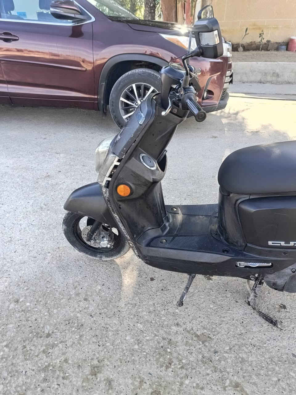 السلام عليكم ورحمه الله وبركاته دراجة بوليس مسطرة للبيع محرك جديد برغي مامفتوح بيهة لضرر الكفر الامامي فقط للستفسار الاتصال على الرقم التالي 
***********او
***********

