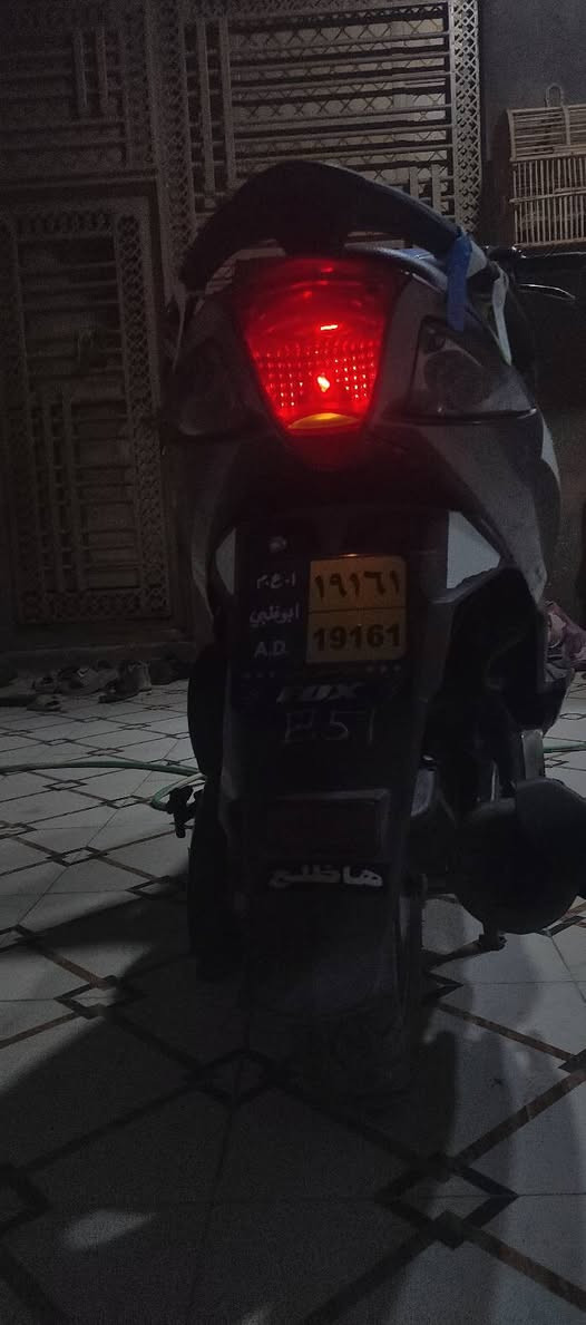 السلام عليكم ماكس مضلع ياباني لدراجه كلهة شغاله من لطول لطول مابيهة نقص برغي بلاديه فقط لسلف يشكل لسعر 750وبيهة مجال رقمي ***********
