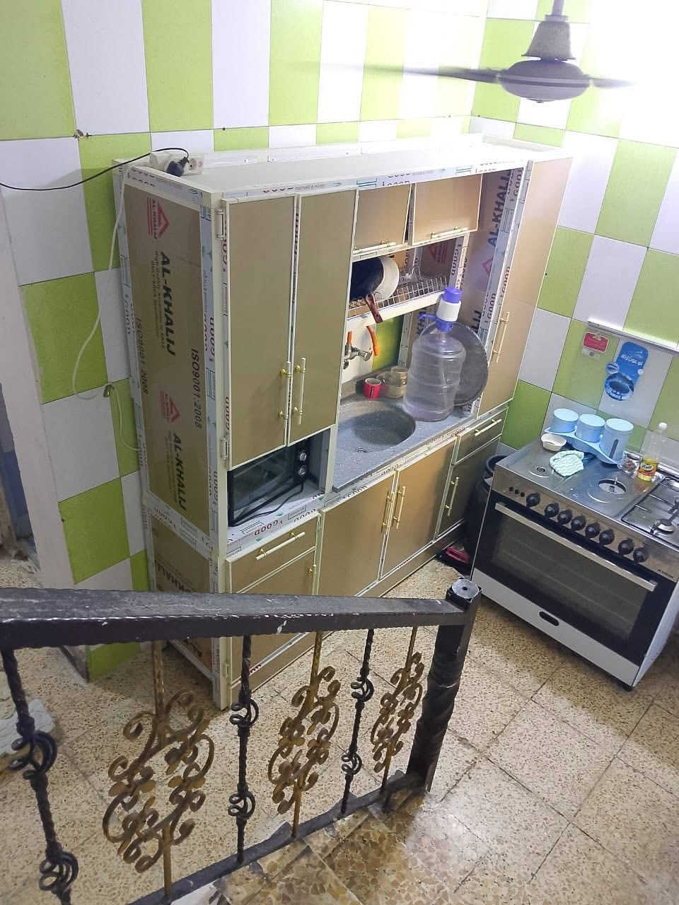 دار للبيع مساحة 75 متر الشعلة طابو ملك صرف واجهه 5 نزال 15
الطابق الاول /  غرفه نوم / استقبال / طرمة / خدمات خارجيه وداخليه 
الطابق الثاني / غرفتين كبار ومطبخ وخدمات 
البيت نظيف جداً وسعر 115وبي مجال 
للأستفسار على الرقم التالي 
***********
