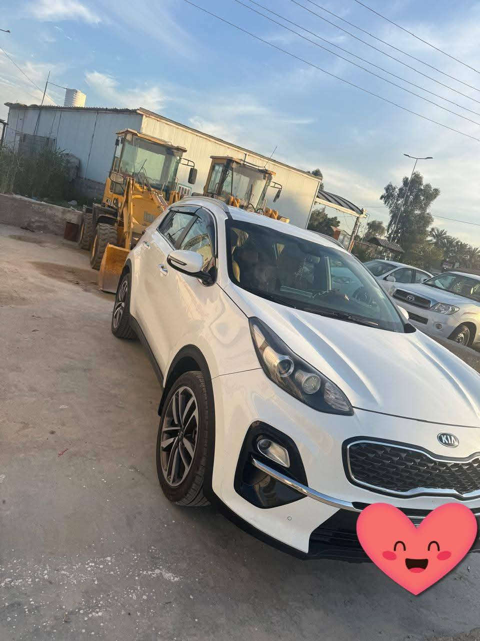 كيا سبورتج موديل 2019 وكالة الدوليةخليجي
السيارة كفالة  السونار مرفق بالمنشور 
رقم بغداد باسمي سنوية لل 2031
ع وضع شركه سياره جديده كلش مال جناي ع ايدي والله  ادامه كامله ع حدايه مسويله 
#المواصفات :
شاشه اصليه كبيره 
حجم المحرك 2000 دوش ع وضع شركه 
حساسات امامية وخلفية
وضعيات القيادة Drive mode
قطعتين تبريد  وثلج تبريده ع وضع شركه
مري جانبية شفط 
تحكم ستيرن
ويل كب كروم حجم 19 
مقاعد جلد بلادي 
#السعر 💵  182ورقة وبيها مجال قليل
رجأ مو شراي لا يتصل
للاستفسار / *********** المكان بابل جبله
