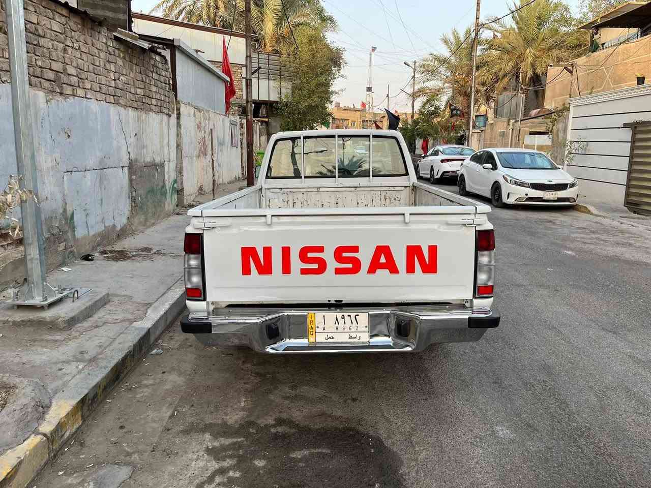 السلام عليكم نيسان موديل 2002شبوط مصبوغة جمالية اثر جراد فقط مكينة گير خير من الله رقم واسط
تحويل ثاني يوم مكينة 6سلندر ونجي تبريد شغال 
السعر 68وبيها مجال قليل للاستفسار ***********
