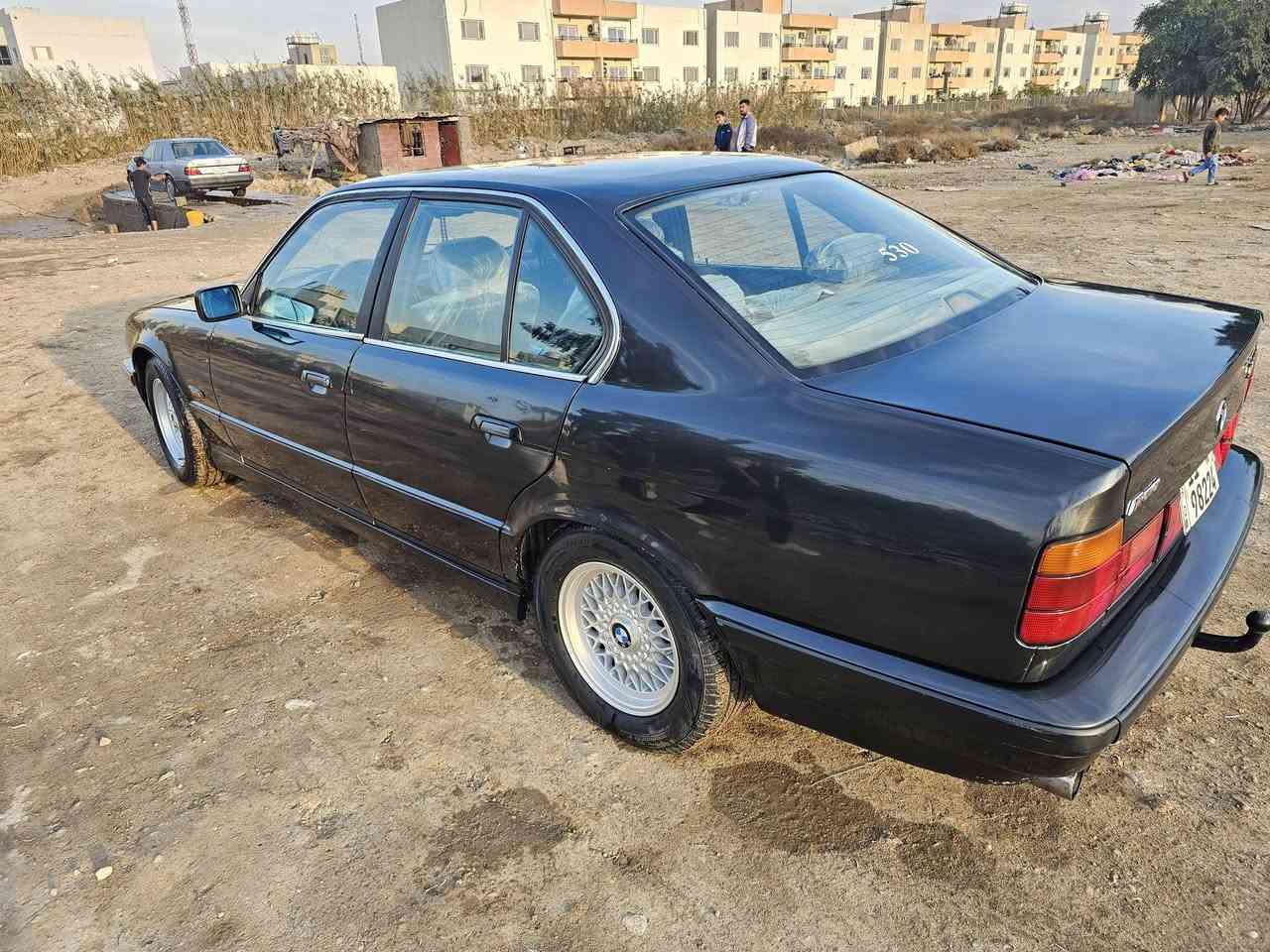 سلام عليكم البيع بيئم 530مفتوح كامل موصفات فتحه كشنات كهرباءي سنتر الك 6 قطع اربعه جام كهرباءي السياره احله من الصور بيهء نقص بصيط السعر 60 وبيهء مجال ***********
