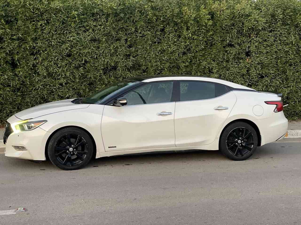 🌴جمعة مباركة 
‎نيسان مكسيما 2016 🌴
🌴للبيع او مراوس مكسيما موديل احدث 
‎بلاتينيوم معروفه بمواصفاتها  🌴
‎محرك 3500 
‎رادار امامي 🌴
‎حساسات 🌴
‎كشنات جلد تدفئه تبريد 🌴
‎برده خلفيه كهرباء 🌴
‎بنوراما 🌴
‎كراسي كهرباء 🌴
‎مرايه جانبيه كهرباء 🌴
🌴تشغيل عن بعد
‎ماشيه 120m🌴
‎السياره فول للاخير 🌱
‎حادث امريكا فقط جاملغ امامي عكس السايق 
‎وهنا صار بيها باب الامامي والخلفي جهه السايق 
السعر 13400$ 
🌱بغداد حي الجامعه🌱   
‎رقم صاحب سيارة ***********
