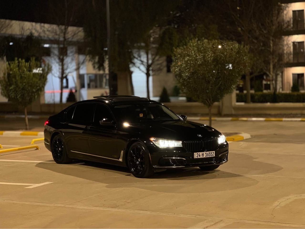 BMW 740LI 
للبيع او مراوس 
ضمان 
سنة ٢٠١٩
معرك V6 مرغوب 
باب لارج 
فول فول مواصفات 
كير معرك بشرط دعامي لدعامي بشرط 
مكفول بية ٣ مكان pdr بدون صبغ بدون حادث شخط بشرط
سنويه جديد تعويل بشرط 

رقم او واتساب ***********
bmw 740LI 
فرۆشتن و گۆڕینەوە 
زەمان 
مۆدیل ٢٠١٩ 
مەكینە ٦ پستنی توین تۆڕبۆی مەڕغوب 
دەركە گەورە 
فول مواسەفات 
گێڕ و مەكینە بەشەرت بئ سبوغ دەعامی لۆ دەعامی بەشەرت
سێ جێی pdr ھەیە بەبێ شوخت 
سەنەوی نوێیە تعویل بەشەرت

شوێن ھەولێر 
***********📞📞📞📞 أربيل, العراق
