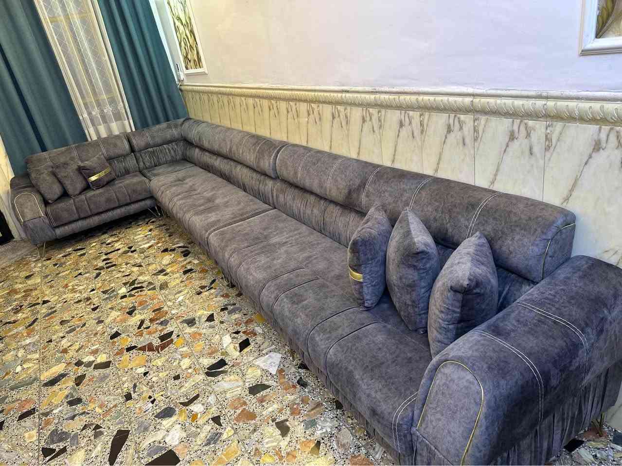 سلام عليكم اخوان 
قنفات على شكل ديوان مستعملات مثل ما موضحات بالصور نظافة ٩٥ ٪؜ شرط عمل درجة اولى تجي تشوف بعينك السعر ب ٦٥٠ وبي مجال للشراي ان شاء الله مكاني بغداد / المحمودية للاستفسار واتس او اتصال 
‭٠٧٧٦ ٢٣٤ ١٨٢١‬ بغداد, العراق
