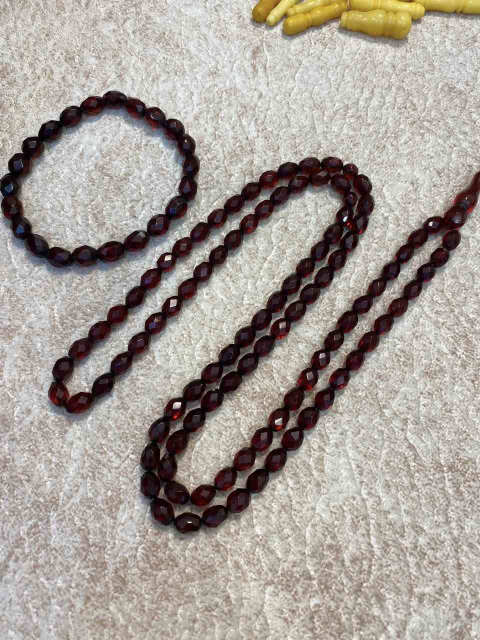 كهرمان الماني أنتيك اصل عقود وزن المسباح الصافي 19,5 غرام عدد الحبات 101حبة قياس الحبة 6-8.5 ملم متوفر توصيل لكافة المحافظات السعر على الخاص رجاءا 💎❤️💍💎


**إذا كنت صاحب هذا الإعلان وتريد حذفه لأي سبب، رجاءا أرسل رسالة إلى الدعم الفني**