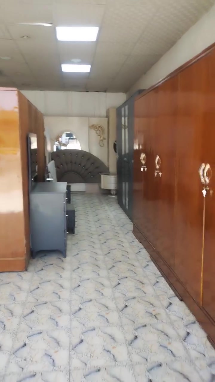 كلشي وسعره للحجز *********** يوجد واتساب يوجد توصيل الجميع المحافظات
