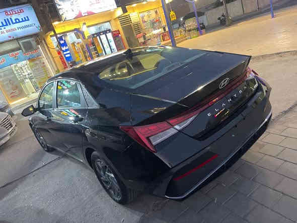 السلام عليكم 

اعلان بيع 

هيونداي النترا 2024 هاييرد BLUE 

رقم بغداد 

المواصفات شاشة متصلة بالكامل
 
ليد بانورامي على طول الداشبول 

سايد بريك كهرباء 

رادار تحديد مسار 

كشن السائق كهرباء 

باقي مواصفات الBLUE  المعروفة 

السعر 166$  وبيهة مجال 

العنوان بغداد حي القاهرة 

للاتصال واتساب ***********
