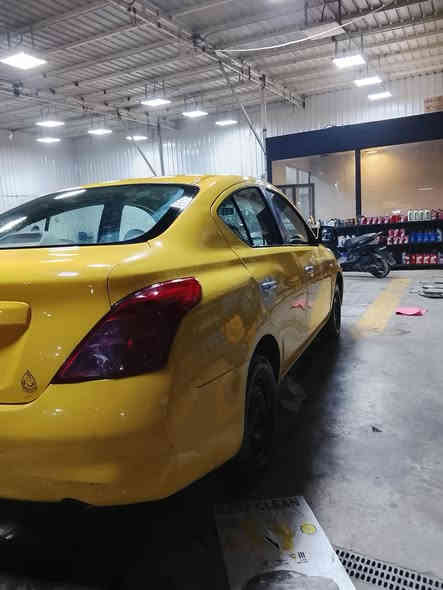 السلام عليكم سياره سني 2014 هندي كير عادي مكينه وكير وتبريد تخم تاير نضاف خير من الله سياره خليجي شركه العامه السيارات رقم نجف سياره مشروع وطني السعر 75 وبيهه مجال حك الجيه مكان السياره بغداد الامين رقم ***********
