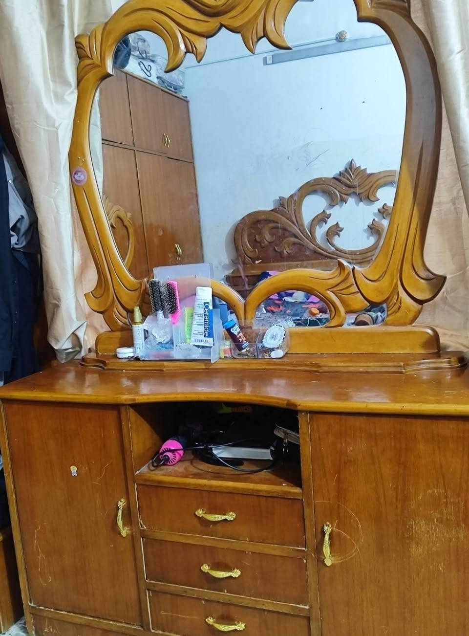 للبيع غرفة اخشاب صاج داخل وخارج نظيفه 7 قطع السعر 450 وبيها مجال المكان البياع


**إذا كنت صاحب هذا الإعلان وتريد حذفه لأي سبب، رجاءا أرسل رسالة إلى الدعم الفني**