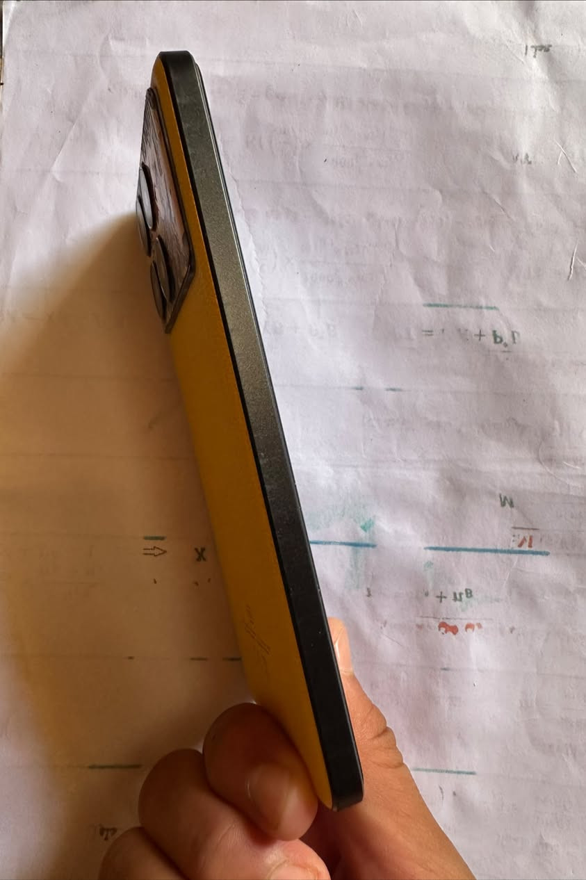 السلام عليكم
بوكو X6 برو 5G للبيع
ذاكرته 512
الجهاز برغي ما مفتوح 
للاتصال ***********

