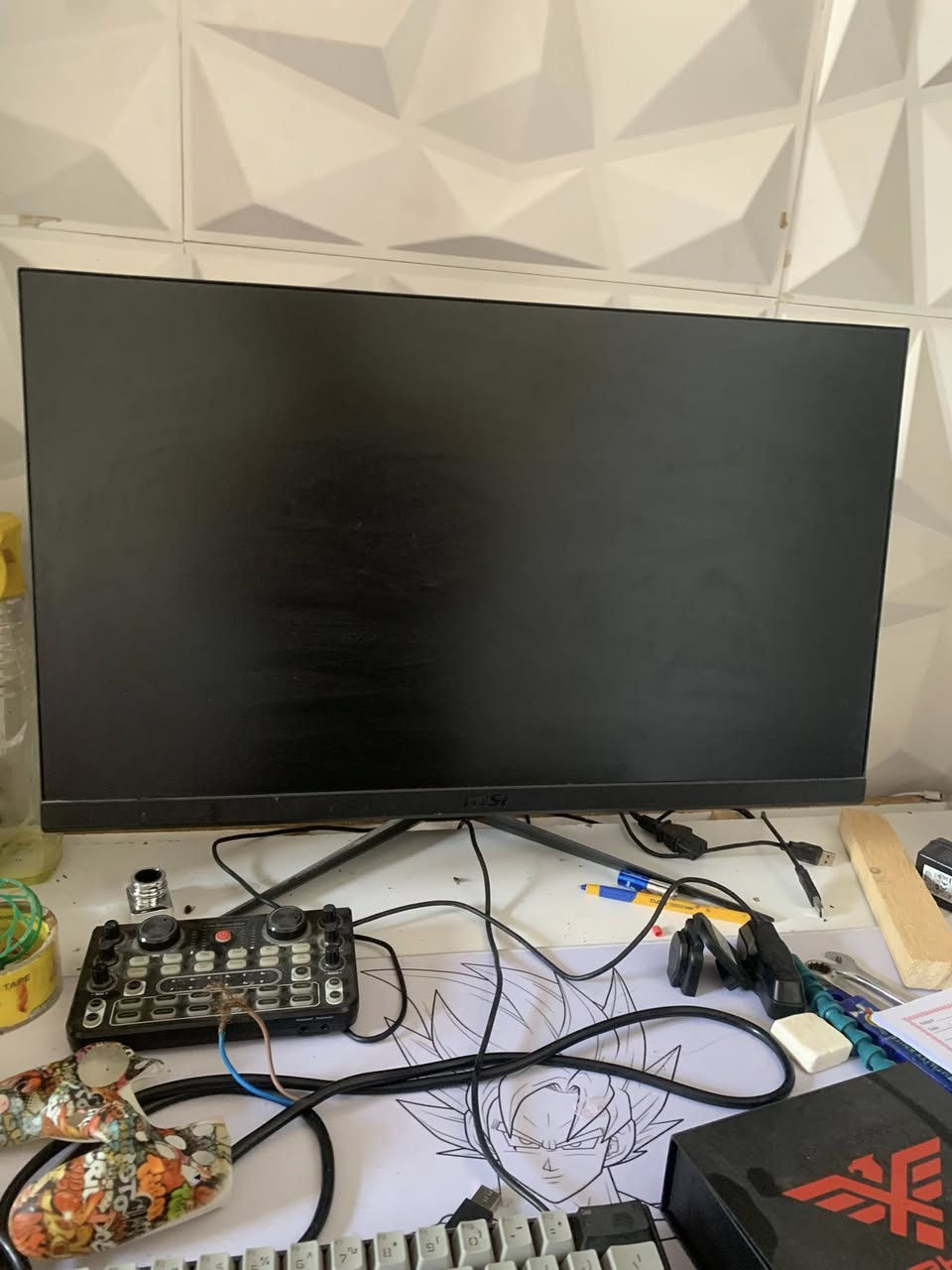🔥 شاشة Gaming للبيع 🔥
🖥️ المواصفات:

• شاشة MSI Gaming Monitor  

• حجم 27 إنچ  

• معدل تحديث 165Hz (سلسة جداً ومثالية للألعاب)  

• دقة Full HD (1920×1080)  

• استعمال خفيف ونظيفة  

🎧 بالإضافة:

• سماعات خارجية 🔊  

📍 الموقع: ديالى – بعقوبة  

💰 السعر: 150 (قابل للتفاوض البسيط)  

📩 للتواصل: خاص


**إذا كنت صاحب هذا الإعلان وتريد حذفه لأي سبب، رجاءا أرسل رسالة إلى الدعم الفني**