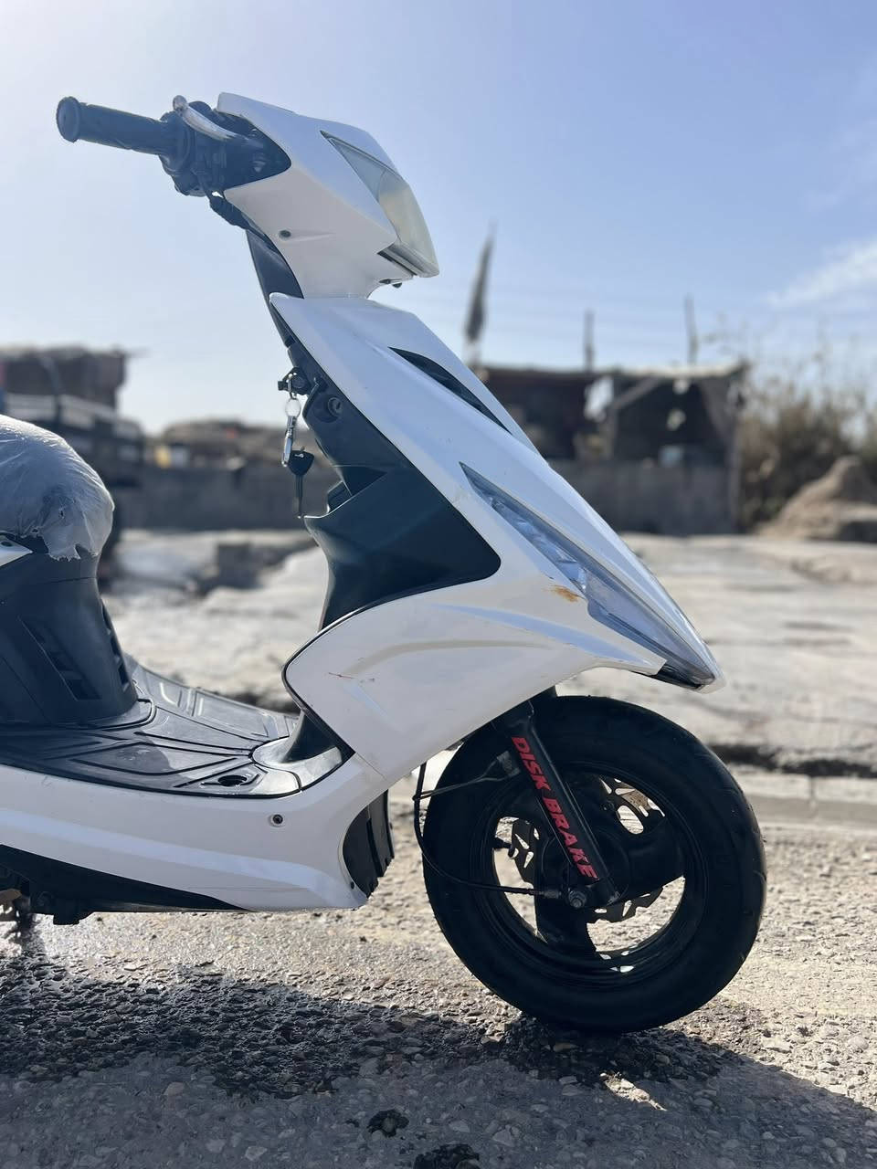 سلام عليكم دراجه ماكس مضلع ياباني للبيع لدراجه نضيفه كلش جديده وجاهزه كلشي شغال بيها ما مفتوحه  العنوان بصره لقرنه لسعر راسلني او تتصل وتدلل على هذا الرقم ***********
