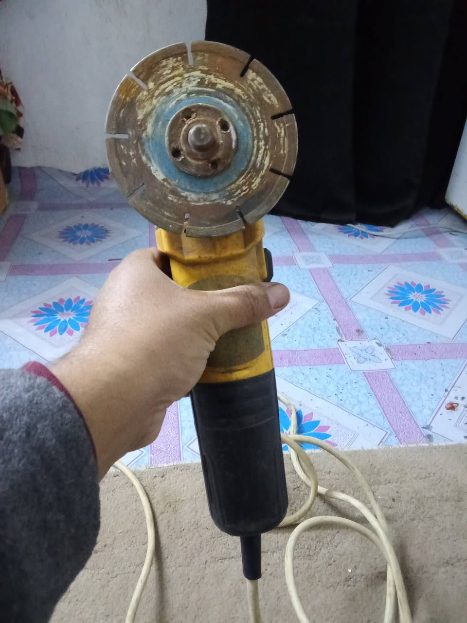 السلام عليكم
كوسره ان جيكو نظيفه كلش
حجم صغير ب30الف
***********
