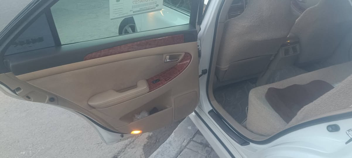 سلام عليكم
شاهينة 2005 بسمي تحويل ثاني يوم 
تحوير وسام العبيدي نضام فلتر تبريد مشط لگزز يسرى بلاد 
فتحة 
3 دكم
بردة خلفية 
تبريد امامي خلفي 
تدفئة 
مري اشارة وسكن وترحيب محورات بلاد بدون برغي 
اريل امامي 
لايت زنون ناصي وعالي 
مكاني بصرة 
السعر 150 وبيه مجال 
***********
بيه صبغ كد صبعين بالهلال الخلفي ومأشر بالصور
