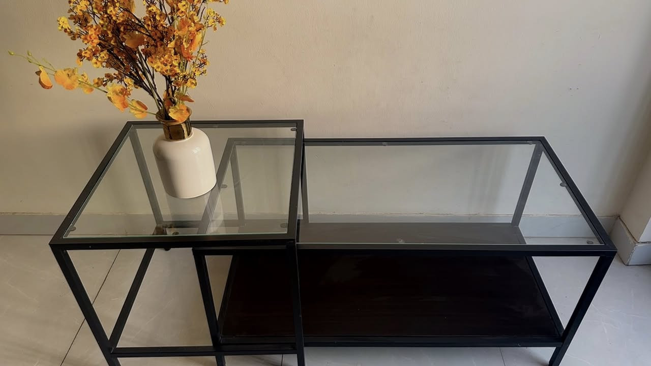 طاولة زجاج سوداء من
نظيفة جداً بحالة ممتازة  ‏IKEA السويدية


**إذا كنت صاحب هذا الإعلان وتريد حذفه لأي سبب، رجاءا أرسل رسالة إلى الدعم الفني**