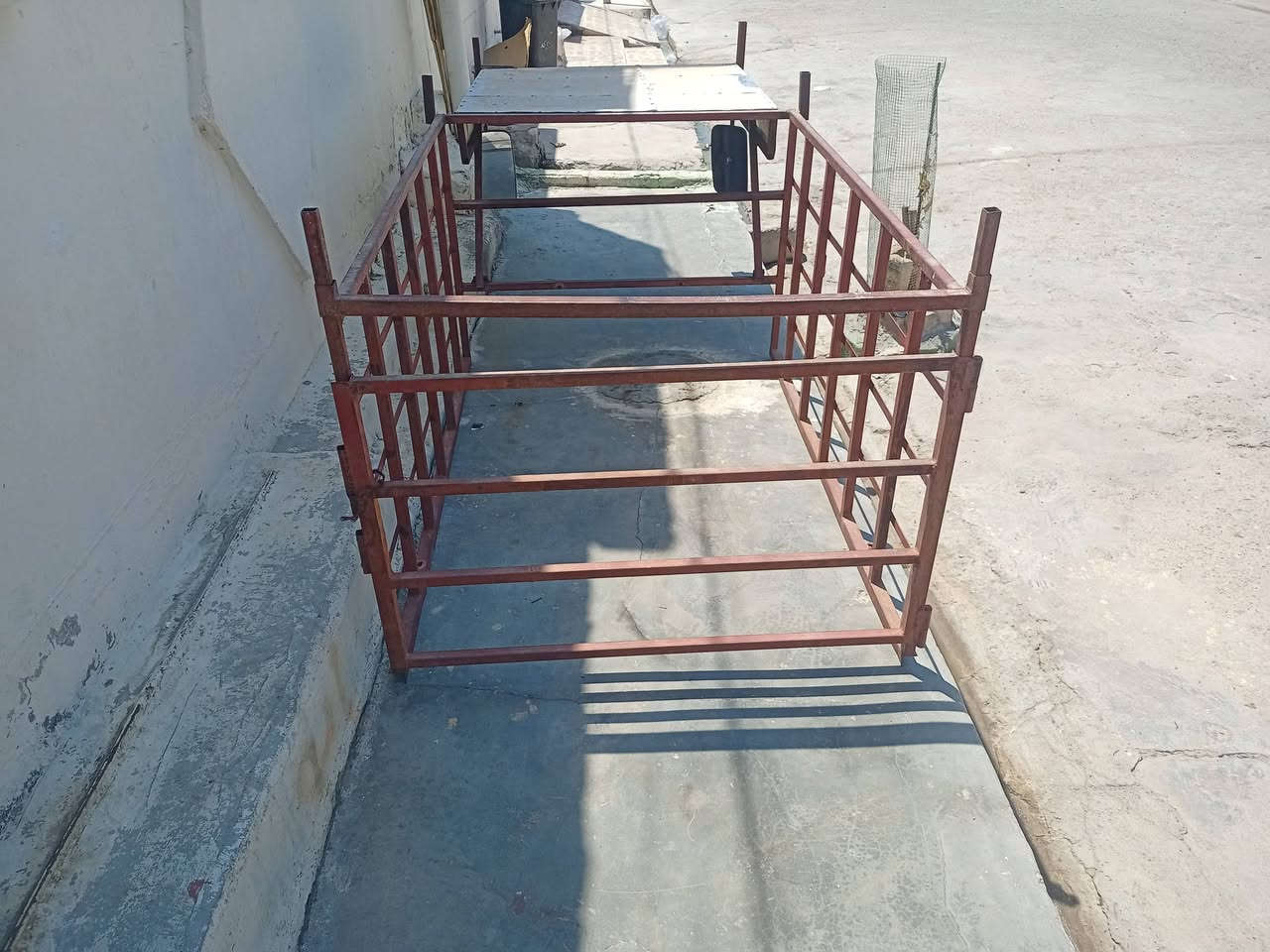 سلام عليكم جنج ستوته للبيع شغل درجه اوله عنواني كركوك حي الحجاج سعره 75 ***********

