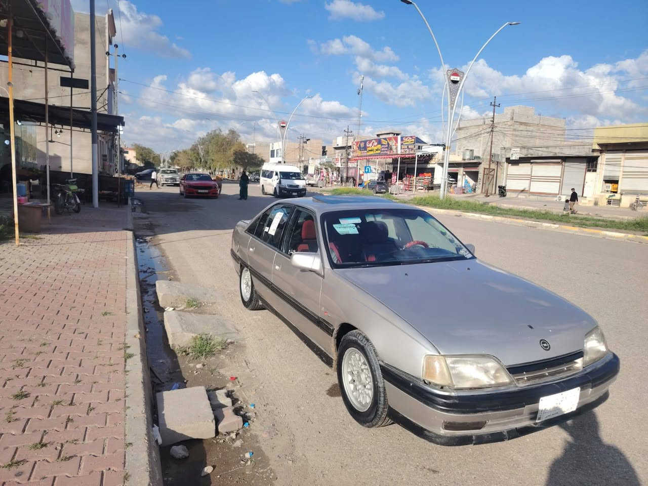 السلام عليكم عندي سياره اوميكه موديل 92 حجم 20شرط التحويل مكلف بالنشر ماكو خاص هذا رقم صاحب السياره***********
