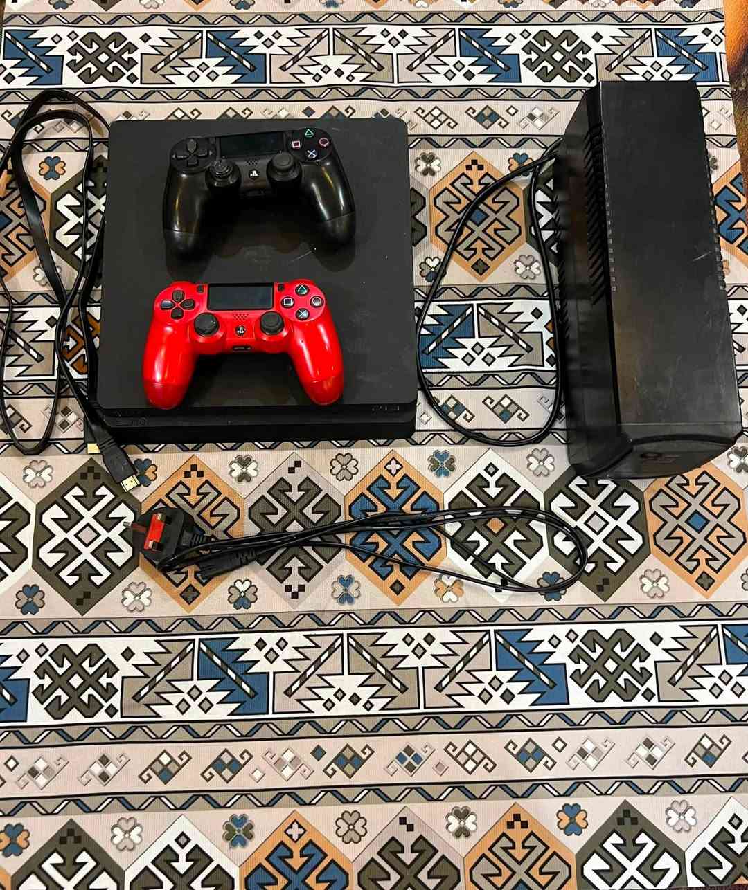 للبيع جهاز مهكر نضام 9 نضيف جدا وافضل نضام تهكير مداخل صيانه ابدا مستعمل شي بسيط وبي العاب قوية سعره 375 الف للاسفسار راسلني خاص 
واتساب 📞 ***********
