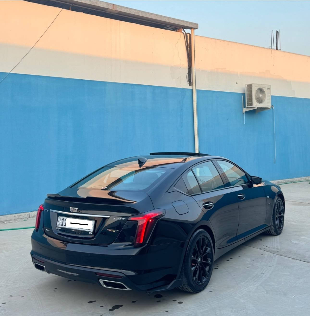 كديلاك CT5 / 2023
للمراوس ( موستنك GT او مارسيدس C او BMW 330 .340 او جارجر جالنجر سكات ) 
رقم بغداد باسمي 
وارد امريكي : صبغ جاملغ خلفي بدون تكمه طخه بسيطه 
وشبر بالجاملغ الامامي واقل من شبر بالبنيد 
بدون دواخل كله سليم 
بدون تبديل 
ايرباكات كلها سليم 
ماشيه 34
فول مواصفات 1/1 مكينه 2.0T
كير 10 نمر 
مكان السيارة : بغداد الكرخ 
اي استفسار 
***********
اخوان السياره 23 ونظيفه جداً وحادثها بدون دواخل و بدون ايرباكات لا تقارنوها بالمهجوم
