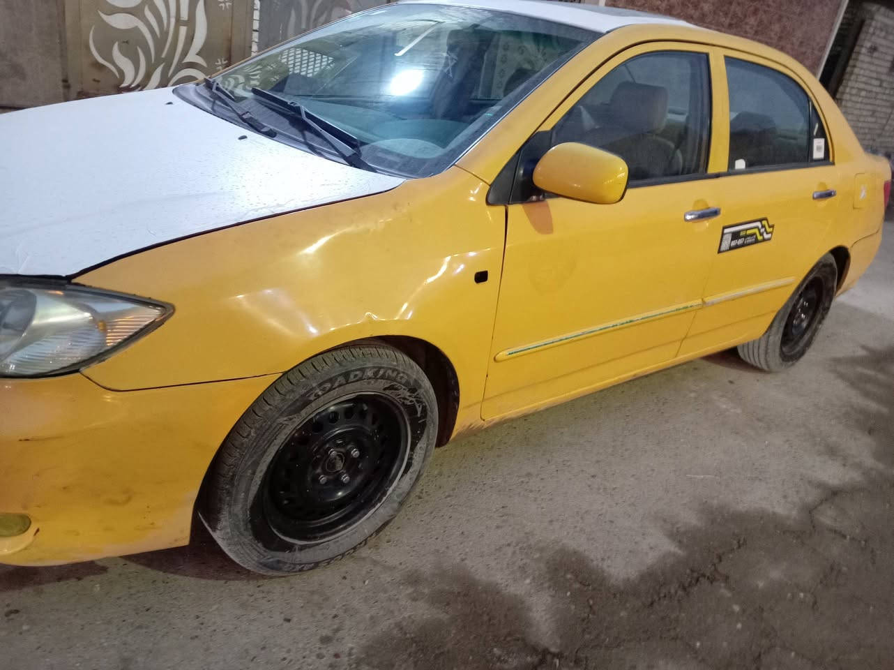 السلام عليكم بي وادي اف ثري محور كورلا ١٦٠٠ مديل ١١  مكينه كير خير من الله رقم بغداد انكليزي داخله مرتب تخم تاير جديد شواصي لغود مكفولات تبريد ثلج السعر ٤٩ وبيها مجال قليل مكاني بغداد الدوره ***********
