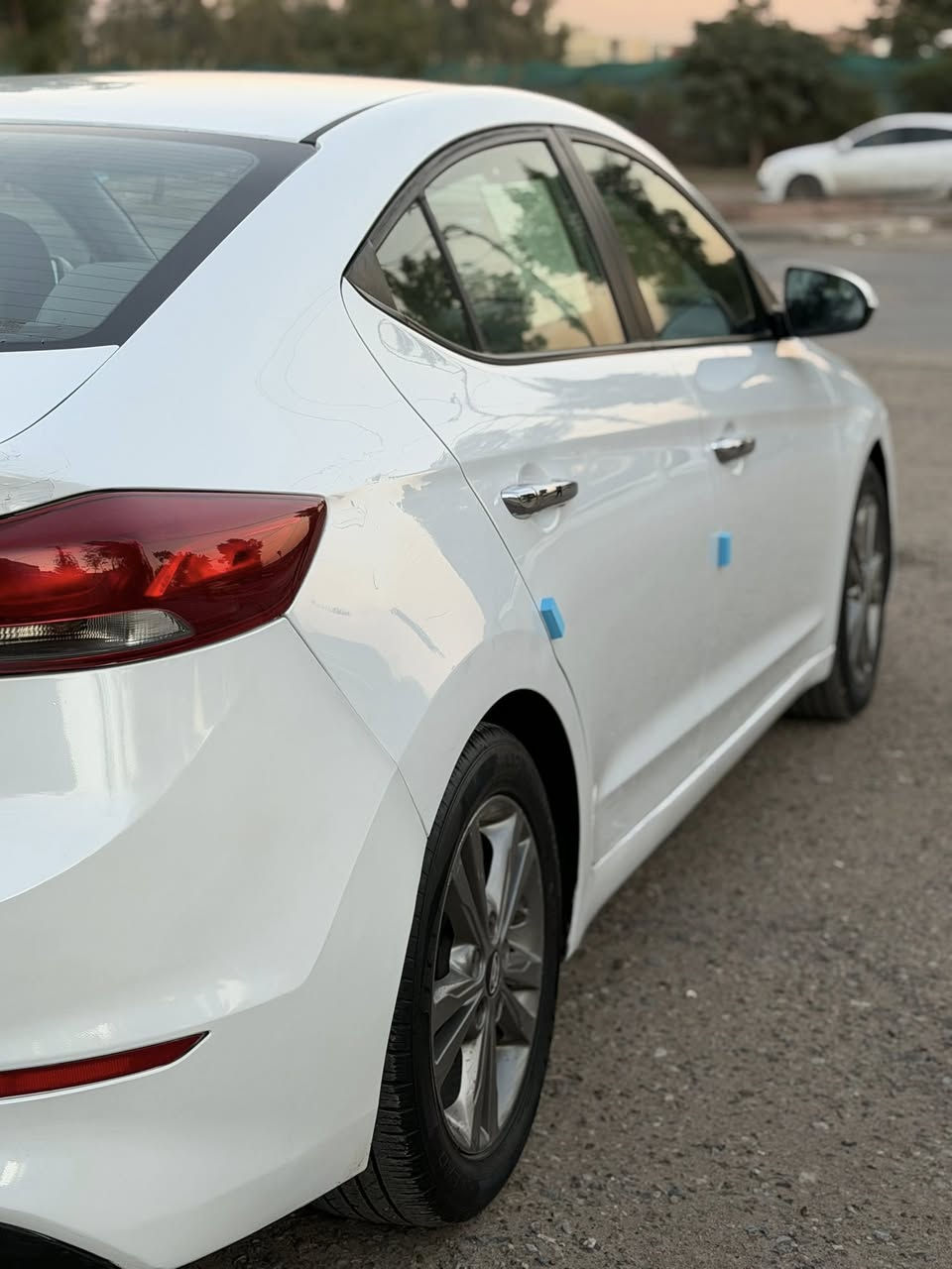 سلام عليكم ورحمة الله مرخصت الادمن المحترم النترا 2017سياره ليبل واحد حادثه بنيد فقط اي نقص مابيه سياره جديد ماشيه120miصدر تخم تاير تدفئه تبريد كله جاهز ه تحكم ستيرين جهتين تلث انضمه قياده سعر السياره 120وبيه مجال مكان السياره بغداد البياع رقم الهاتف***********ممتواحد عل فيس
