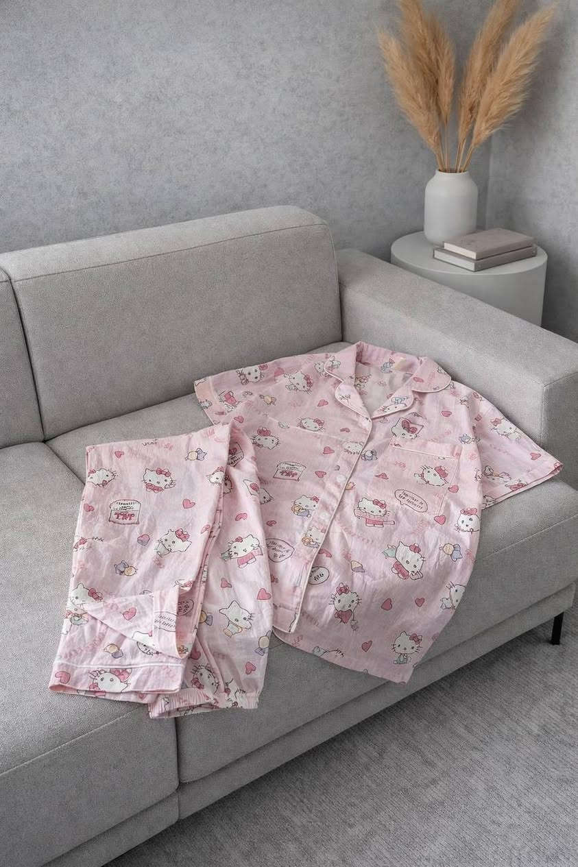 13 الف بس كريشة نص ردن اصلي

قياسات L / XL / XXL قالب راهي


**إذا كنت صاحب هذا الإعلان وتريد حذفه لأي سبب، رجاءا أرسل رسالة إلى الدعم الفني**