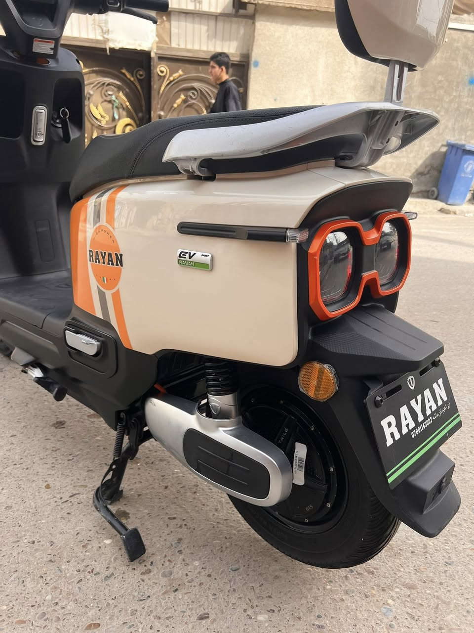 سلام عليكم ريان ام عيون للبيع دراجه جديده صارله اقل الشهر وصل المعرض موجود السعر 750 ومجاله
بسيط ***********
