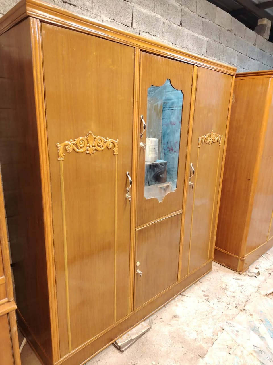 ابو6ب240 
ابو4ب200 
ابو3ب175
ابو2ب130 كلهن نضيفات مصبوغات جديد ويدات وقفاله وصبغ جديد


**إذا كنت صاحب هذا الإعلان وتريد حذفه لأي سبب، رجاءا أرسل رسالة إلى الدعم الفني**