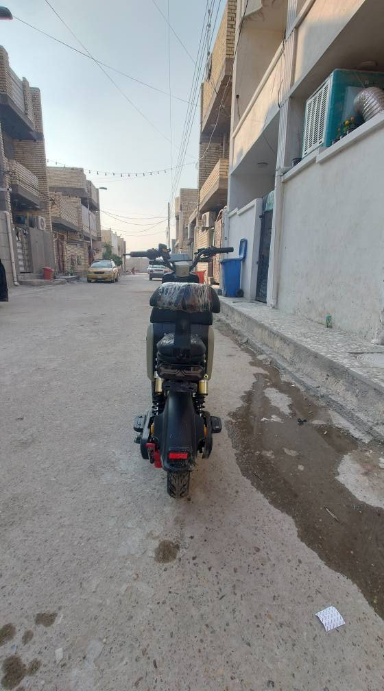 السلام عليكم دراجه r9 للبيع نضيفه ما بيها اي عطل عل فحص ب 400 وبيها مجال مكاني بغداد الخطيب الزراعي *********** بغداد, العراق
