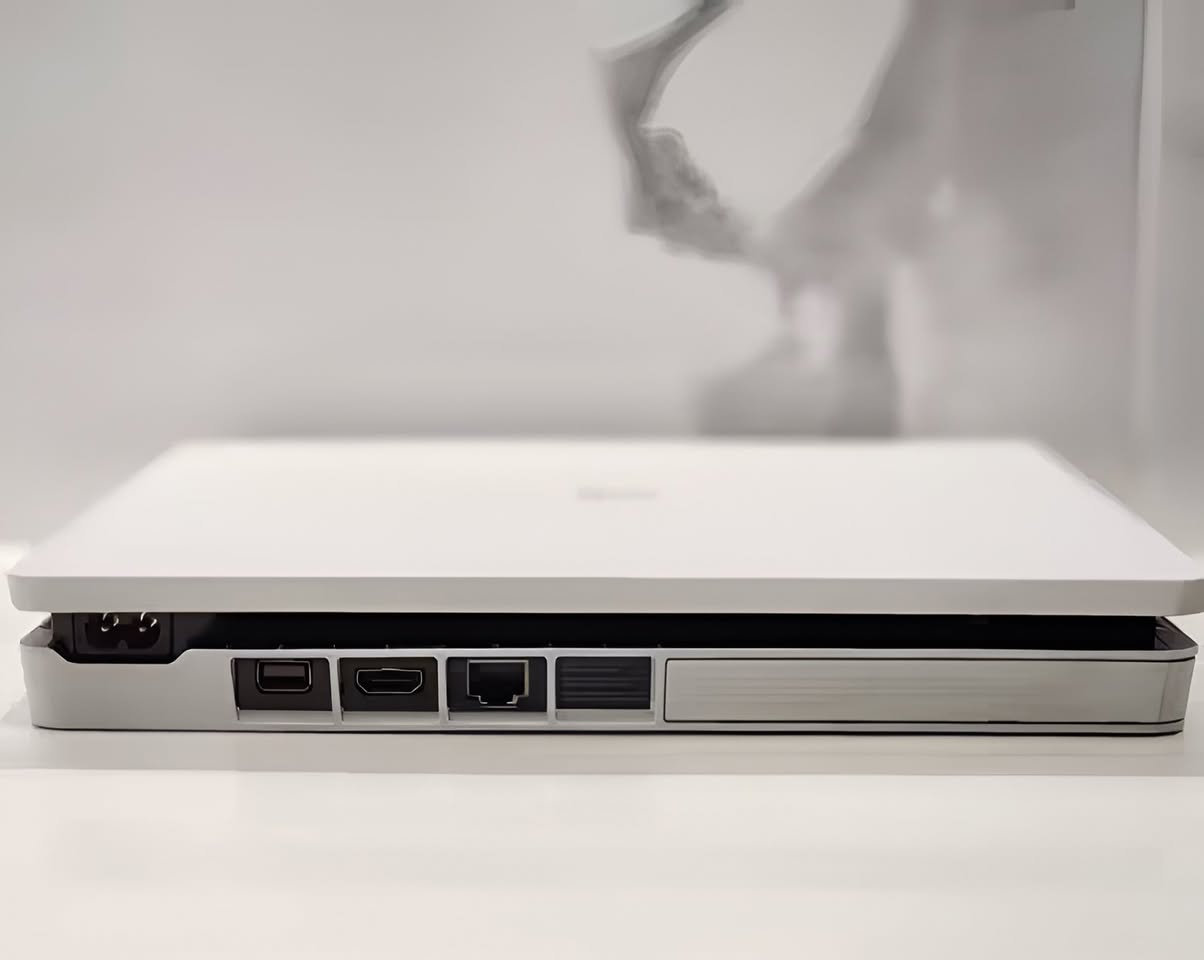PS4 slim white
باندل ابيض نظيف جداً جداً لا مفتوح ولا اي شي الجهاز حيل نظيف معاه جوستك وحده اصلية و بي حساب 

الالعاب يلي في الحساب 

Far cry 6 

call of duty modern warfare 3

call of duty black ops 4

FIFA 25

Efootball 26

War thunder 

assassin's creed valhalla 

السعر 250 الف 

مكاني بغداد الدورة حي الصحة ♥️
***********
