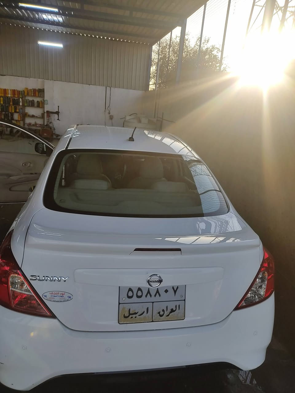 السلام عليكم
نيسان صني هندي  موديل 20 مكفولة من الصبغ كفالة عامه بيه طعجه بصيطه بالجاملغ الامامي جهة اليمين فقط على حالة الوكاله ماشيه 50الف كلشي بيه بحالة الوكاله بسم شركة محمود رشيد وكاله أو تحويل مضمون السعر ١٠٥ وبيه مجال قليل *********** النجف الاشرف ناحية الرضوية الثالثه قرب مطعم العراق
