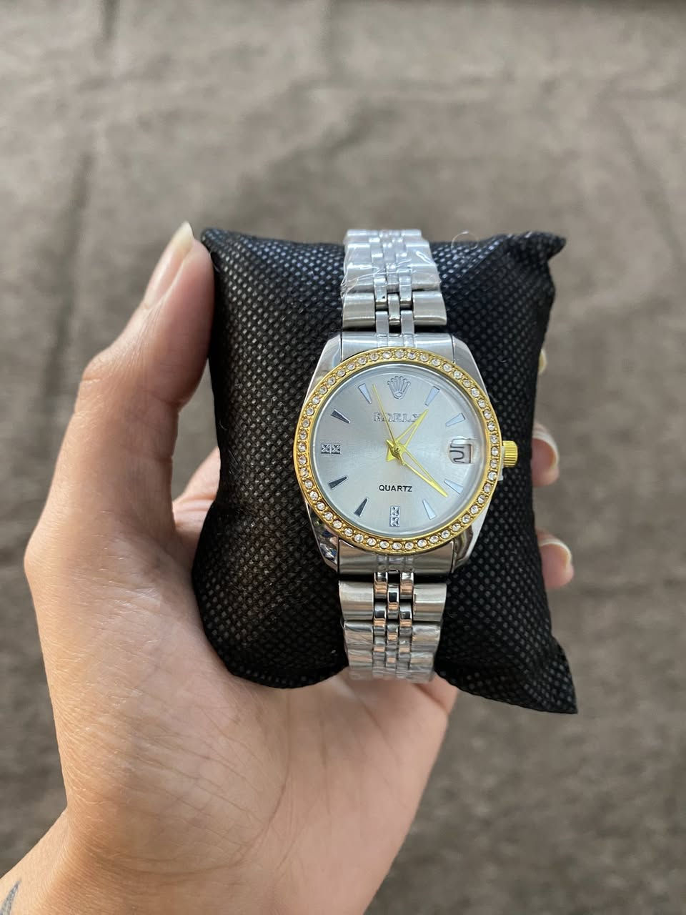 ساعات رولكس سير مقفول طلاء ثابت ومقاومه للماء  باسعار مناسبه للحجز واتساب‭٠٧٧١ ٦٢١ ١٠٢٨‬ 

ادمن وافق 🌷🥀
