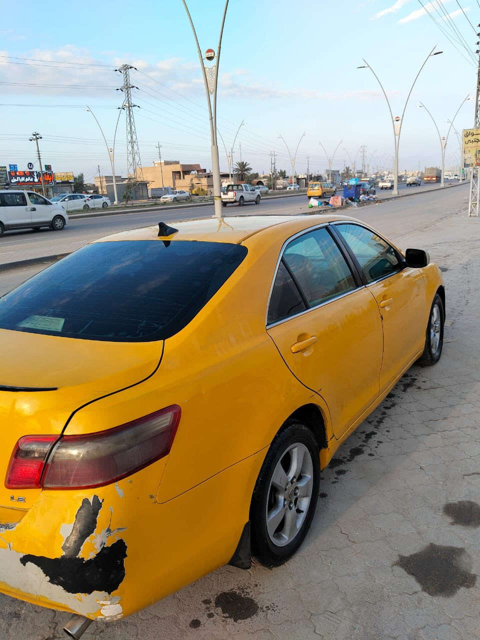 سلام عليكم كامري 2009 وارد أمريكي حادثه طخه بجملغ لخلفي فقط والباقي كفاله فول موصفات فتحه رقم بصره جديد باسمي الدولي مشروع وطني. مصفره من كلشي من ضريبه من هيئه تخم تاير تبريد حداديه كير كلها كفاله. بس ماعده المكينه بيها صوت زنجيل.  سعر 75 وبيها مجال ماكني بصره شط العرب.  رقمي 
*********** 
أنا مكلف بنشر لحد يرسني هاذا رقم راعي سياره.
