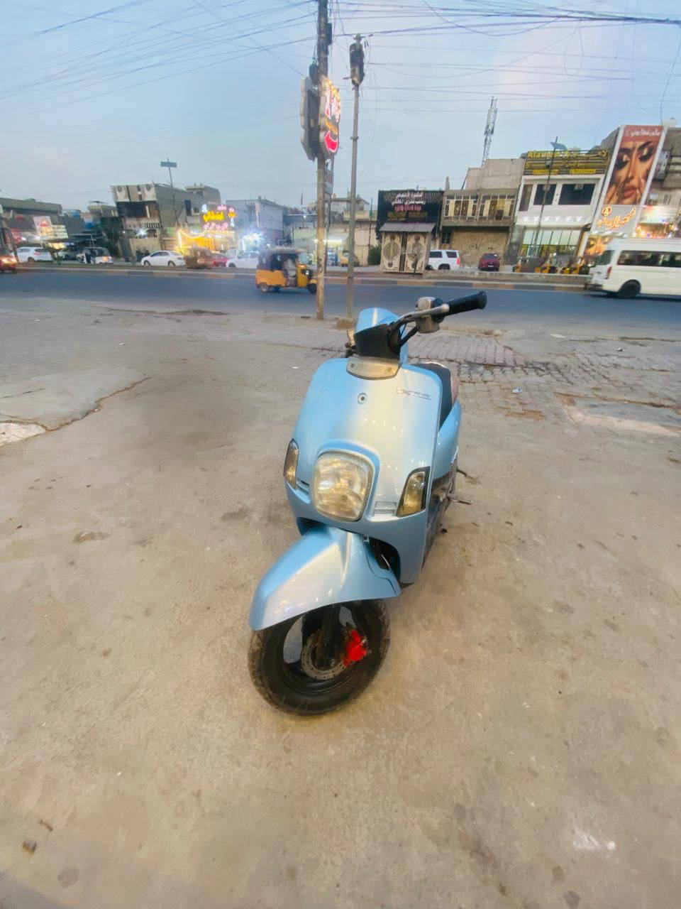 دراجة ماكس بوليس للبيع الدراجة خير من الله شلعه ومعدل اي صوت بل مكينه ماكو الدراجة ناعمه كفرات تجاري سلف وهندر شغاله كهربائيات كلهن شغالات الدراجة ما يحتاجلها اي شي مكاني بغداد مدينة الصدر السعر 450 وبيها مجال ***********
