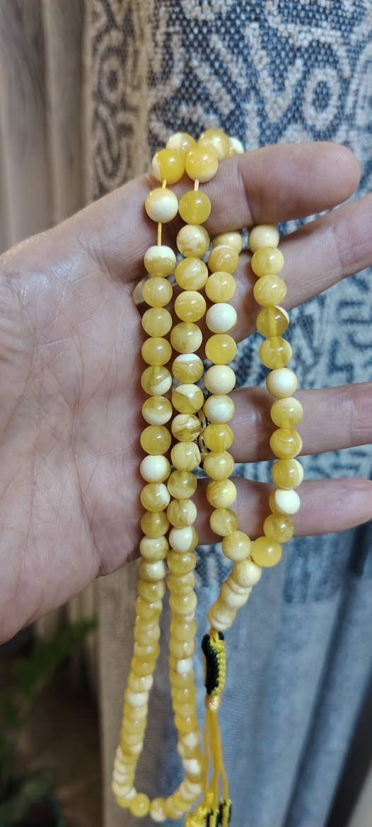 تراب كهرب  ١٠١ حبه عطر نومي بصره فواح مدى الحياه  انطيك بيها ضمان كركوشه خليجيه حجم الحبه اقل من ٨ ملم  وزنها ٣١ غرام  سعر  الغرام  ١٥٠٠   دينار عراقي /  يعني   ٥٠ الف عراقي مع التوصيل من الاخير


**إذا كنت صاحب هذا الإعلان وتريد حذفه لأي سبب، رجاءا أرسل رسالة إلى الدعم الفني**
