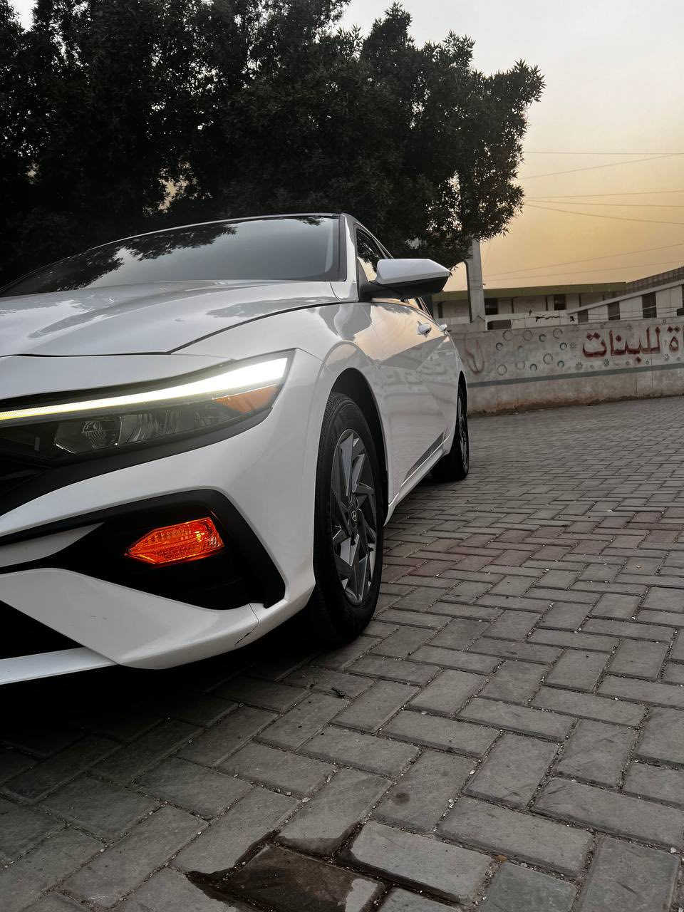 دخول جديد
النترا موديل 2024 وارد كندي 🇨🇦 بدون ايرباك وبدون دواخل 
حادثها مقدمت البنيد وراجع بارد باقي السياره كلها مكفوله كفاله عدا حادثها  اكو فديو بالمنشور مكان التصليح 
——–———————
بدون رقم  رقم فحص تترقم جميع المحافظات  عدا القليم منفيس باسمي عنواني بغداد الحبيبيه 
مواصفات 
————————
بصمه
وادار امامي خافي جانبي
كامره خلفيه
تحكم ستيرن 
قياده ذاتيه تحديد مسار 
٣ انضمه قياده 
الحادث بالمنشور بارد فقط بالبنيد 
الباقي كله مكفول 
ممشا السياره 31 ميل 
السعر ١٥٧ $ وبيها مجال 
هـ***********
