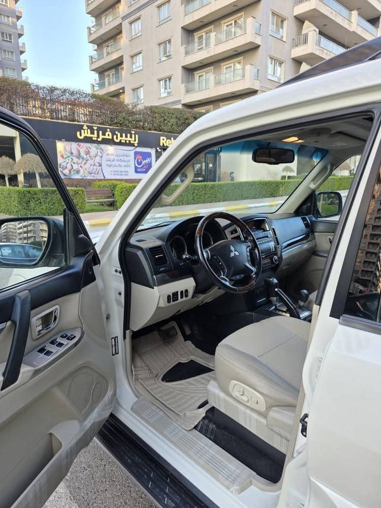 پاجیرۆ  ٢٠١٤  خلیجی فول مواسەفات ناوزەرد ئۆتۆماتیک وعادی سڵاید کوشن جلدوکارەبا شەش سیدی ئێمپریفایەر حاسەی پێشودواکامێرا سێ ڕیزکوشن تەبریدمەرکەزی سەلاجە لایت زینۆن ( تەنهادووپارچەیم بۆیاخ کردووەلەسەرتێزاب هیچ دعموولێدراوی نییەبەشەرتی فەحس ) ڕەقەم سلێمانی بەناوی خۆمەوەیە ( مەکینە شەش بستۆن ٣٥٠٠ ) گێڕوومەکینەوتحویل وغەرامەبەشەرت سیعری  💰 ١٤٨ 💰 گەڵاومعامەلەیەکی زۆر زۆرکەم لەسلێمانیم گەڕەکی ڕاپەڕین..
☎️ *********** ☎️
☎️ *********** ☎️ السليمانية, العراق
