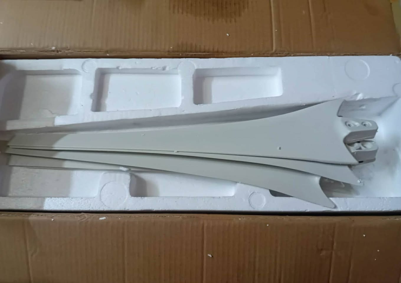 🌪️ كهرباء من الرياح.. جديد زيرو! 🌪️
توربين 5 ريش نظام 12V/24V كامل وية المنظم الذكي mppt. طاقة مجانية ونظيفة بالكارتون. مثل ما اموضح بلصورة
​📩 اعلى سعر ابيع _عل خاص انطي سعرك.!


**إذا كنت صاحب هذا الإعلان وتريد حذفه لأي سبب، رجاءا أرسل رسالة إلى الدعم الفني**