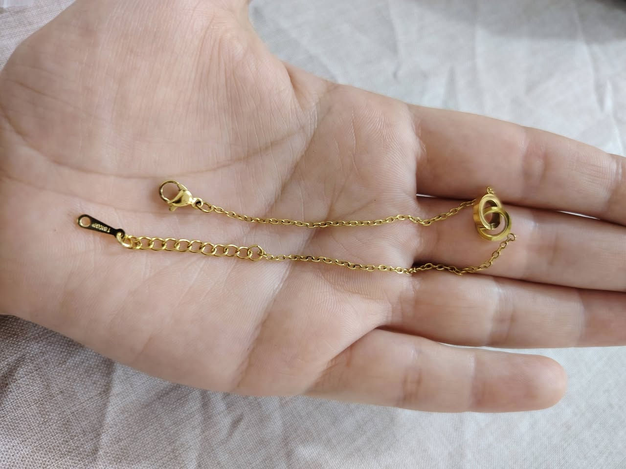 هاي المجموعة عليهة عرض القطعة 10مع توصيل يومين يخلص العرض التراجي 7مع توصيل


**إذا كنت صاحب هذا الإعلان وتريد حذفه لأي سبب، رجاءا أرسل رسالة إلى الدعم الفني**