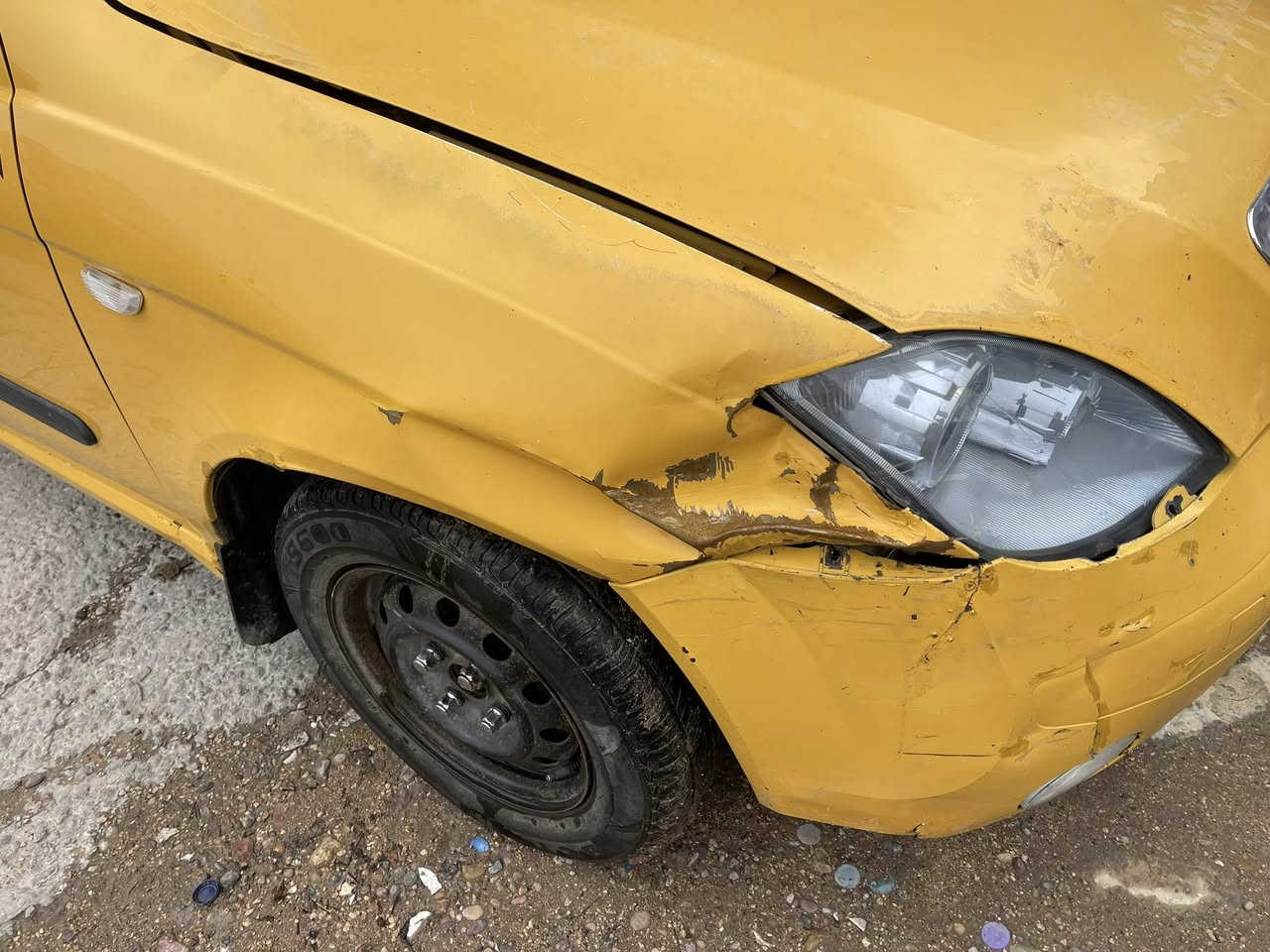 سلام عليكم طبية مديل ١٥ بسمي رقم نكليزي هزة جديد بيهة مكانات صبغ ضربة بجملغ الأمامي واضح بصورة ما بيهة تبديل أي قطعة كلهة بلادي كير مكينة حدادية كل جديد تخم تاير خط ابيض تدفئه +بريد شغال بيهة شغلات بصيطه سعر ٣٥ وبيهة مجال ***********. عنوان بغداد الشعلة
