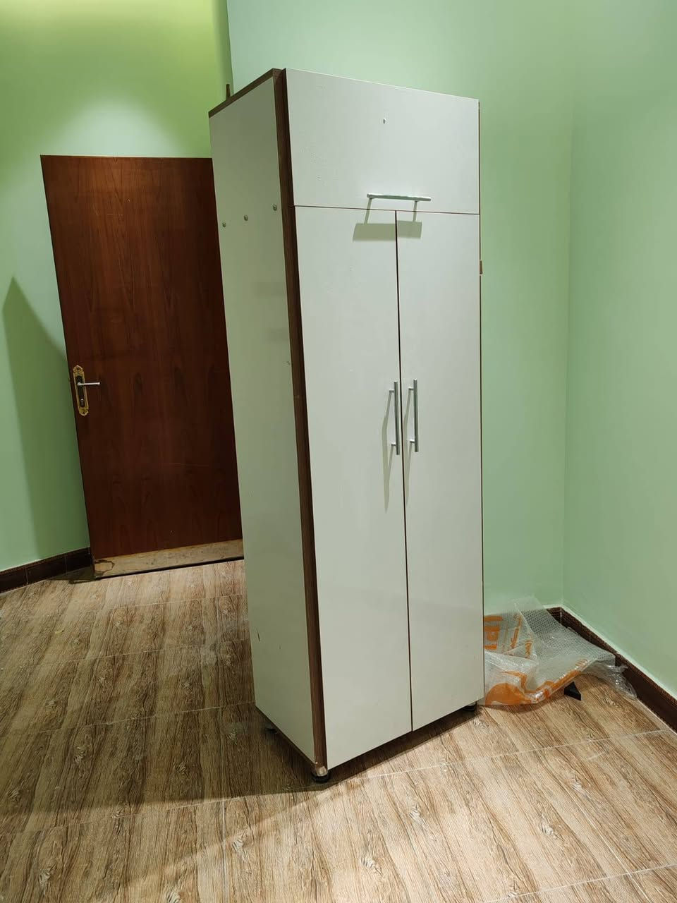 سلام لوكر بهذا الشكل السعر ٨٥ مكاني سماوة الغربي 
***********
