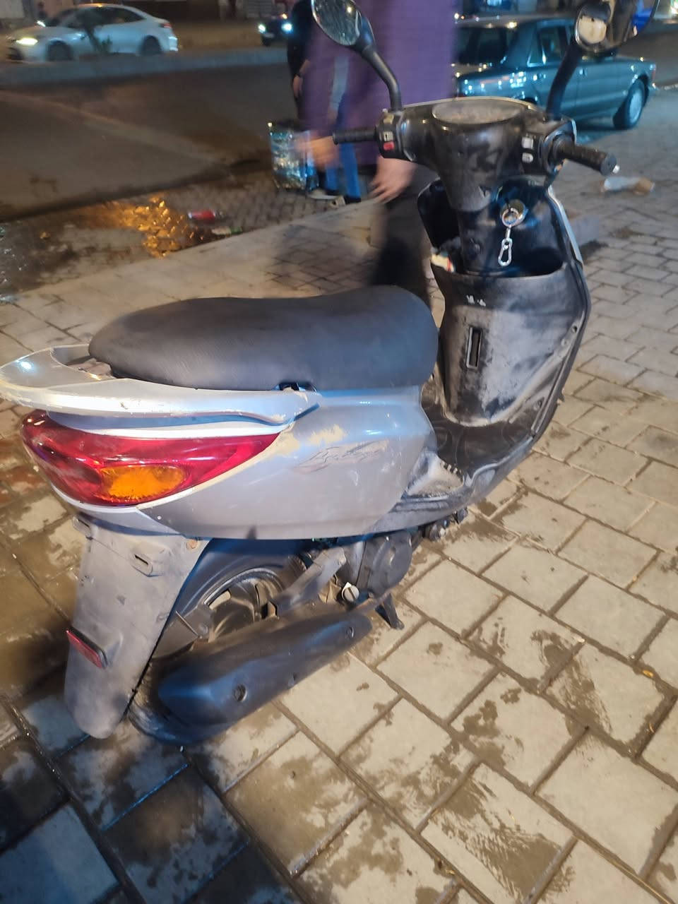 دراجه بريز للبيع 
مكينه ناعمه 
كفرات ابلاديه 
شغاله سلف وهندر 
كهربائيات كلهه شغاله 
المكان البلديات 
السعر 450
***********
