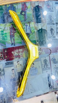 تعلاكه ملابس مستعمله قليل الكميه ٢٥٠ قطعه السعر مناسب جدا للطلب الاتصا...