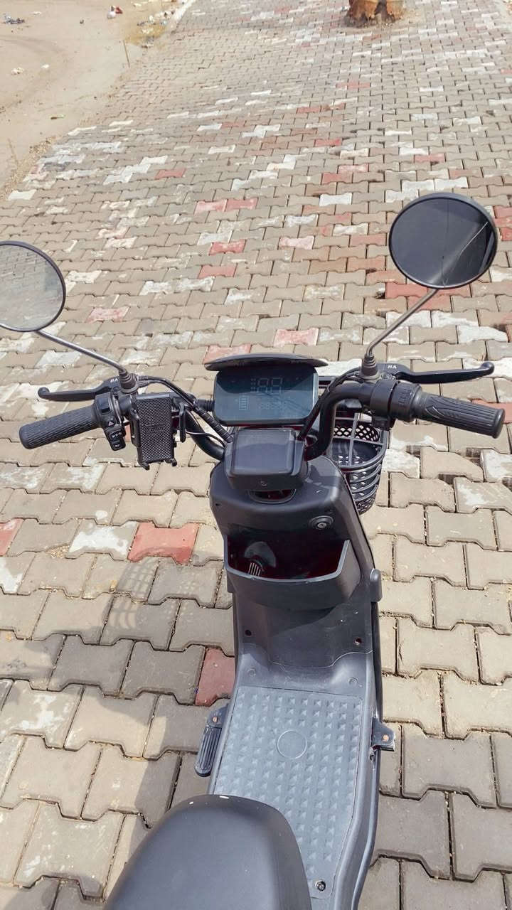 سلام عليكم درجه شحن 26ربان 10 سمها درجه نضيفه صرلها شهر من نزلتها البيع 375 وبيها مجال حك￼ ￼ الجاية متوجد عل فيس وراح خلي رقم ***********مكاني ابغدادالحسينيه مال راشدية
