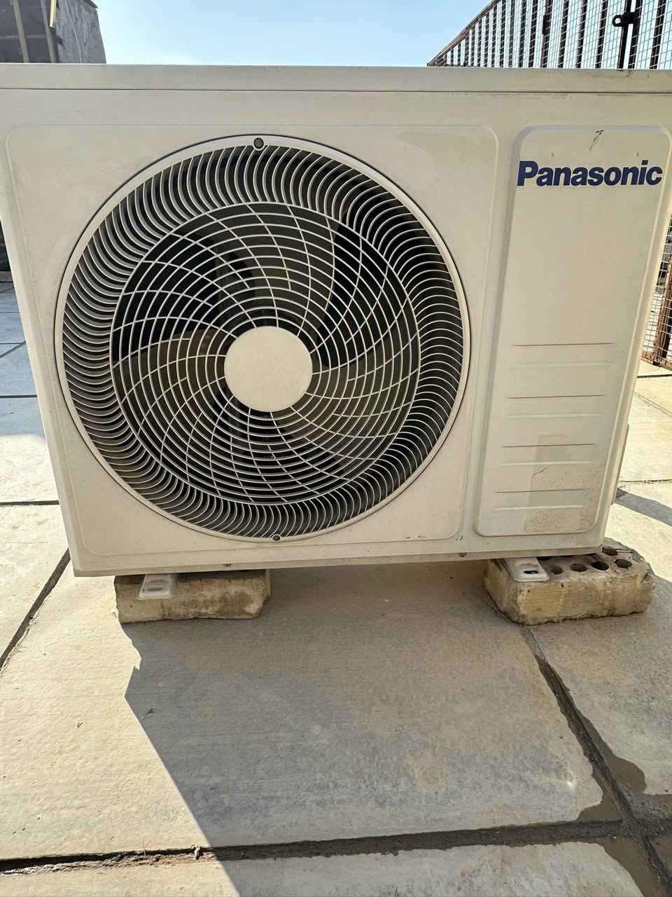 سبلت طنين شغال على فحص
مكاني بغداد حي البتول  

السعر 300
***********
